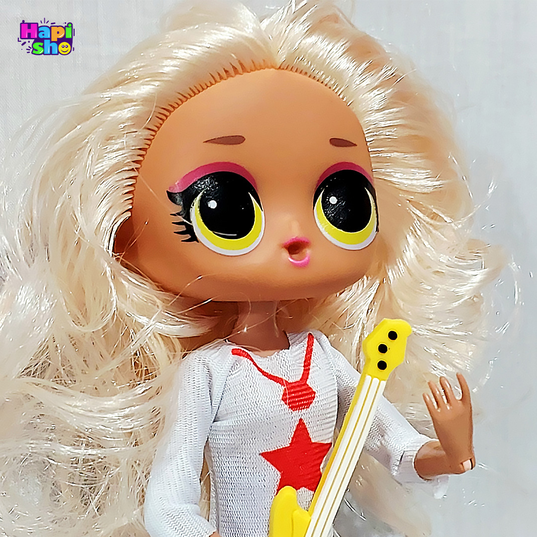 نمای صورت عروسک دخترانه جدید لباس سفید ست ۲ عددی فشن با لوازم مدل DOLL GIRL