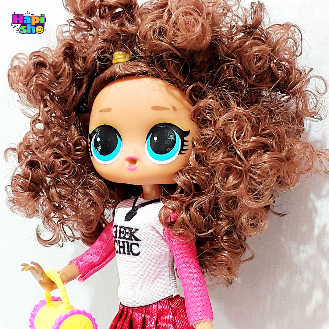 نمای صورت عروسک دخترانه جدید لباس قرمز ست ۲ عددی فشن با لوازم مدل DOLL GIRL
